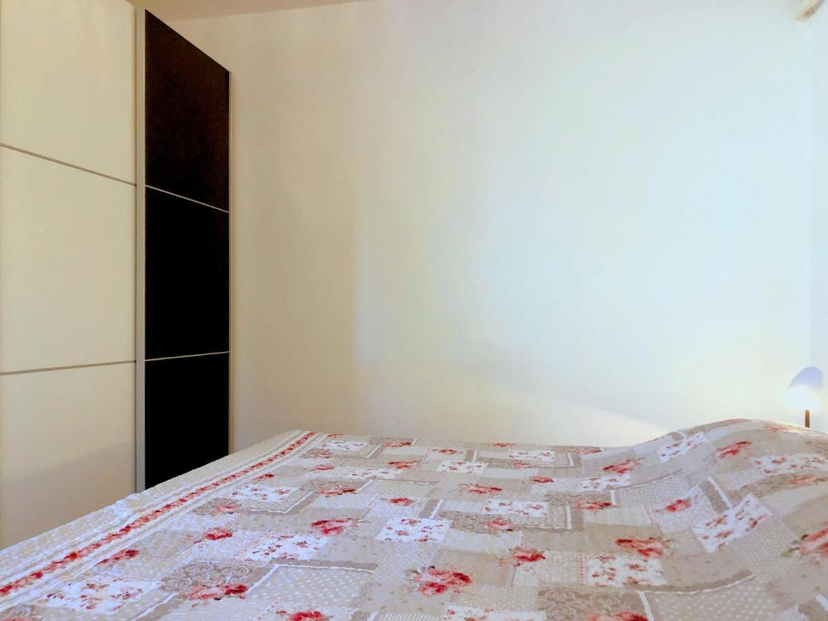 Miramar Gardenn Apartmment Banjol Ngoại thất bức ảnh