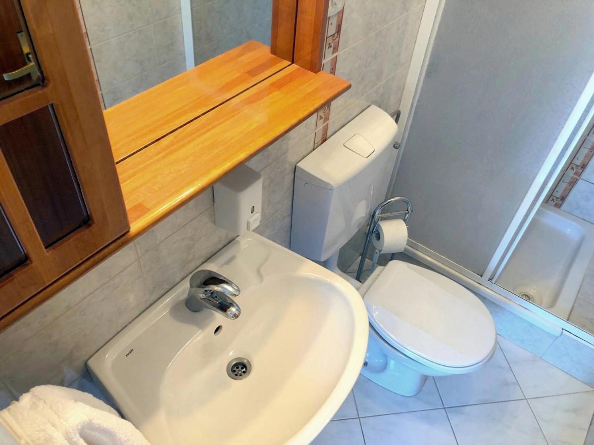 Miramar Gardenn Apartmment Banjol Ngoại thất bức ảnh