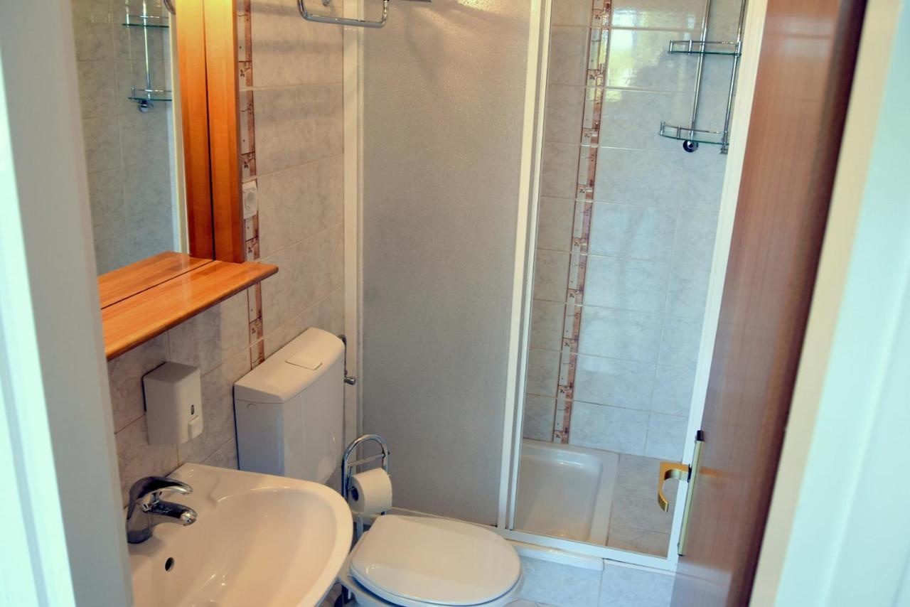 Miramar Gardenn Apartmment Banjol Ngoại thất bức ảnh